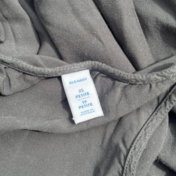 sleeveless waist-defined little black dress - Picture 4 of 4